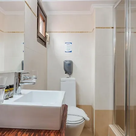 Nostos Suites By White Hills Pensión *